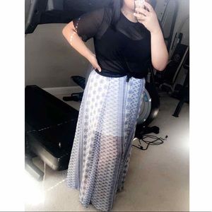 Long flowy Patterned hollister skirt